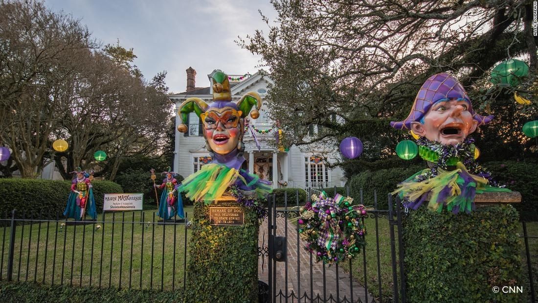 Nouvelle-Orléans : le défilé du Mardi Gras annulé, les habitants font de leurs maisons des chars de carnaval