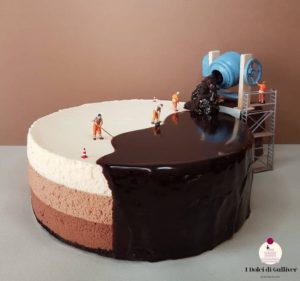 Le pâtissier italien Matteo Stucchi et son art de la mise en scène sublime les gâteaux pour en faire de véritables scènes et des histoires étonnantes